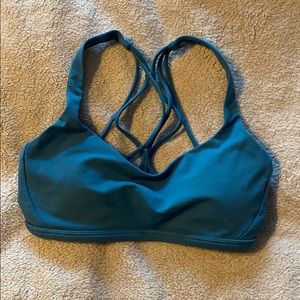 Lululemon sports bra size 4